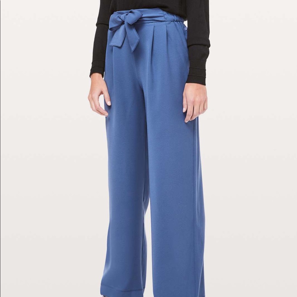 Lululemon Noir Pant